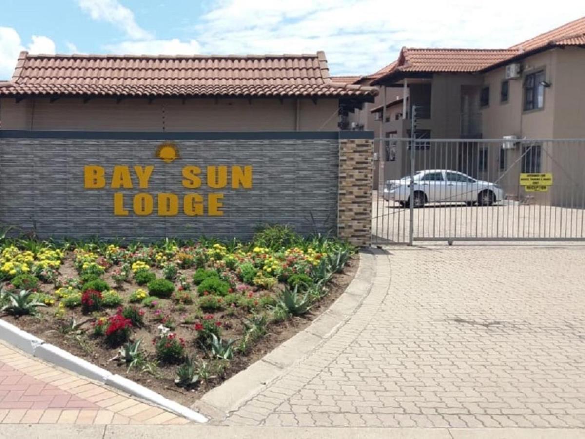 Bay Sun Lodge ริชาร์ดสเบย์ ภายนอก รูปภาพ